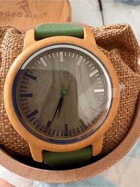 New in box Bobo Bird Wooden Watch with paperwork